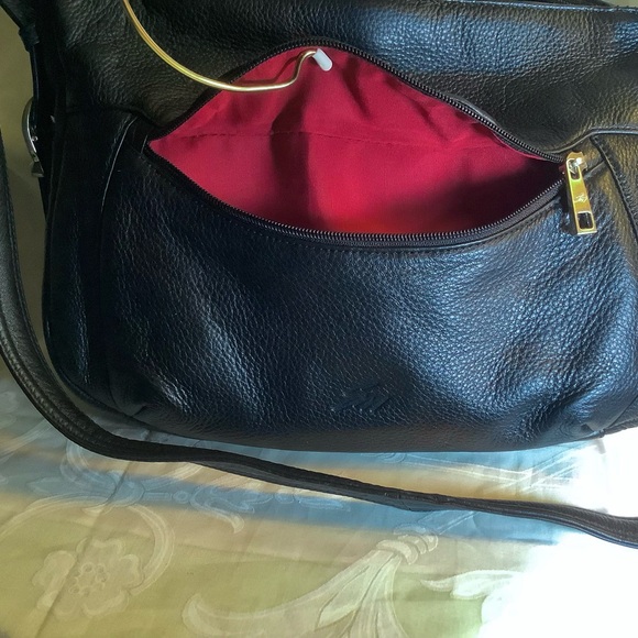 Stone Mountain Large Black Shoulder Bag Pebbled Faux Leather 13” Wide Adjustable - Picture 3 of 8